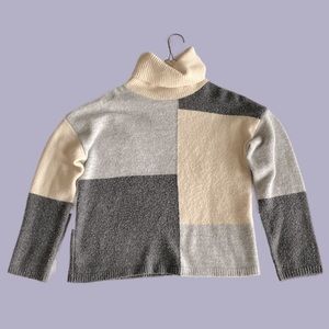 Hem & Thread Turtle Neck Sweater, Size Medium, Multicolor